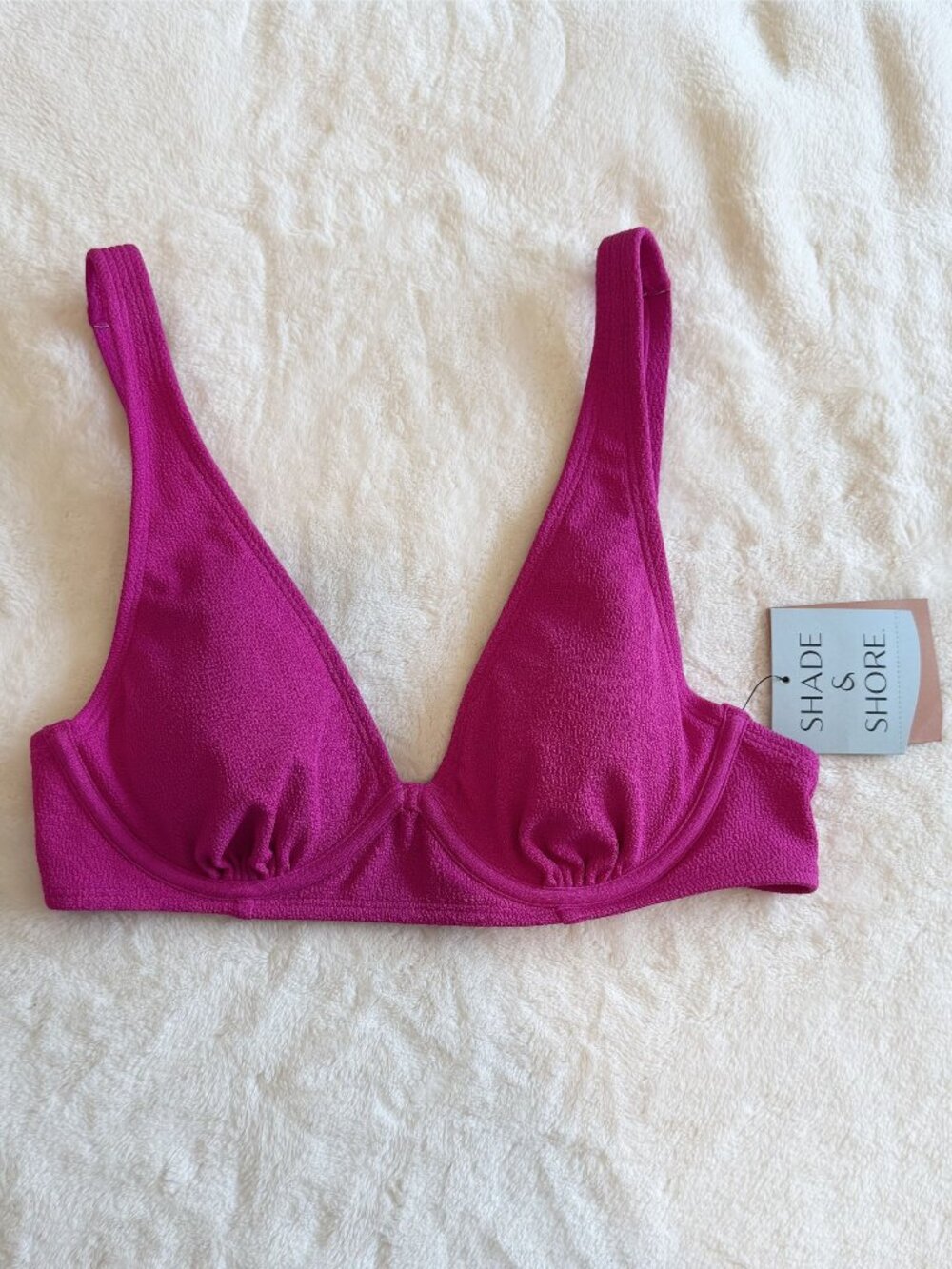NWT Shade & Shore Vibrant Fuchsia Pink Underwire Bikini Top - Size: 34B